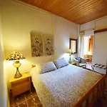 Christys Palace Pedulas