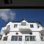 Christys Palace * Pedhoulas