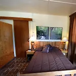 Hotel Christys Palace Pedhoulas