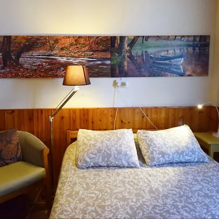 Christys Palace Hotel *