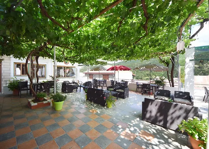 Christys Palace Pedhoulas